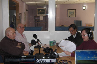 Participantes en el programa de radio